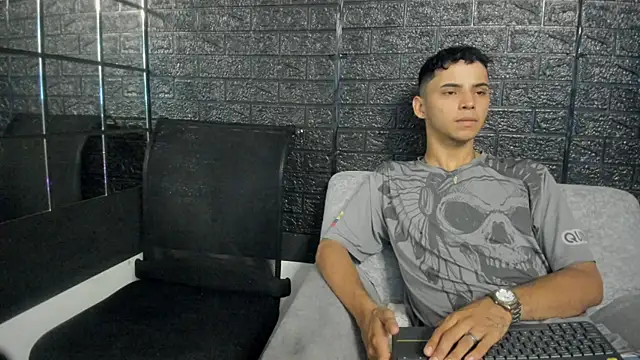 Snapshot of HellAndDante_ chatting on November 8, 12:55 am HellAndDante online show from November 8, 12:55 am