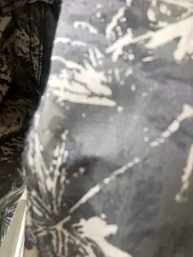 Snapshot of lolo7121 chatting on September 10, 6:57 am lolo7121 online show from September 10, 6:57 am