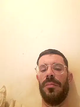 Snapshot of lolo7121 chatting on September 22, 10:23 pm lolo7121 online show from September 22, 10:23 pm