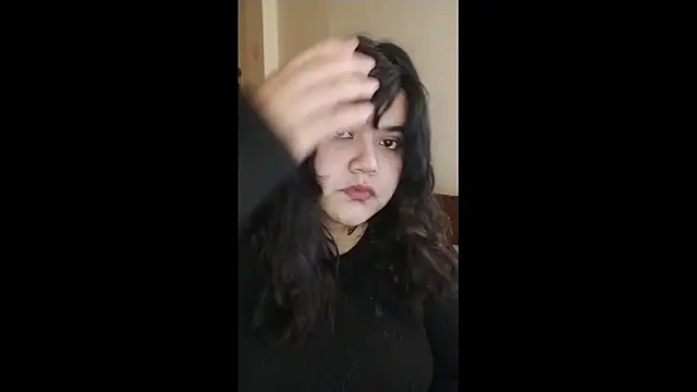 Snapshot of Mica_bonitaa chatting on November 2, 12:46 am Mica bonitaa online show from November 2, 12:46 am