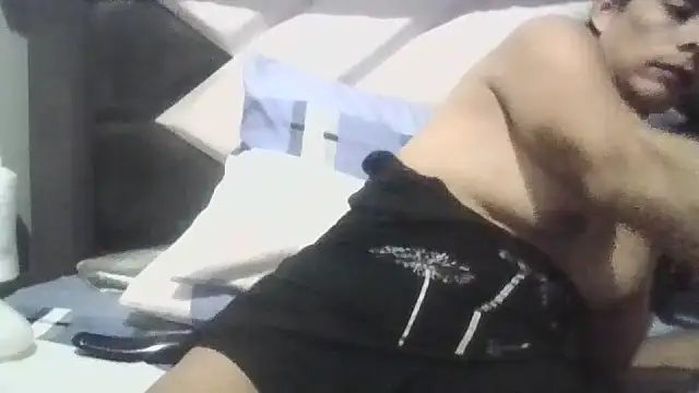 kelly15055 online show from June 10, 6:01 am
