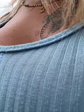 Snapshot of YouCandiSumisa chatting on October 6, 6:27 pm YouCandiSumisa online show from October 6, 6:27 pm