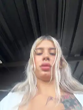 Snapshot of YouCandiSumisa chatting on December 5, 6:48 pm YouCandiSumisa online show from December 5, 6:48 pm