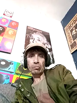 githot online show from September 18, 6:48 am