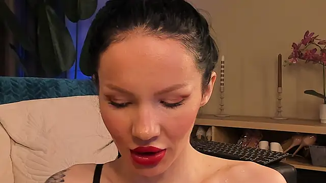 RussianBonita online show from June 6, 2:00 pm