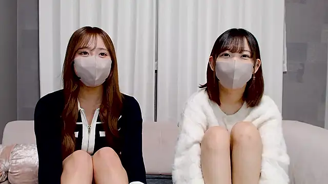  YUI CHAN  online show from November 24, 11:32 am