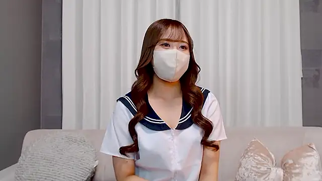  YUI CHAN  online show from January 15, 11:48 am