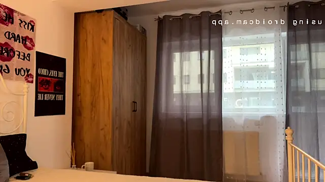 ScarlettSmithX online show from April 21, 6:31 am