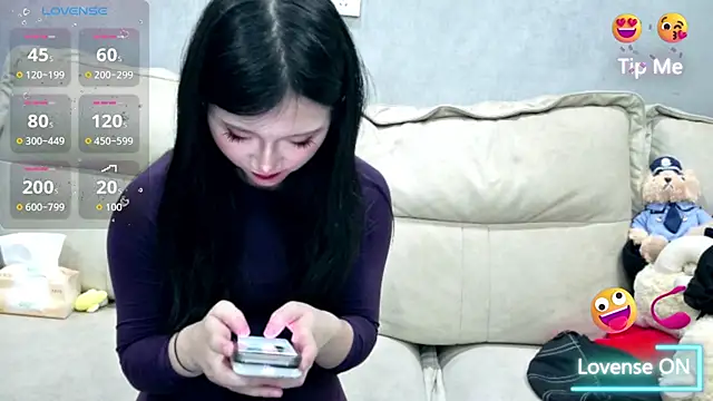 xiaoLI-2025 online show from April 20, 3:26 pm