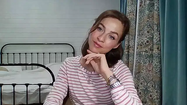 Snapshot of Niravyn_ chatting on September 10, 5:40 am Niravyn  online show from September 10, 5:40 am