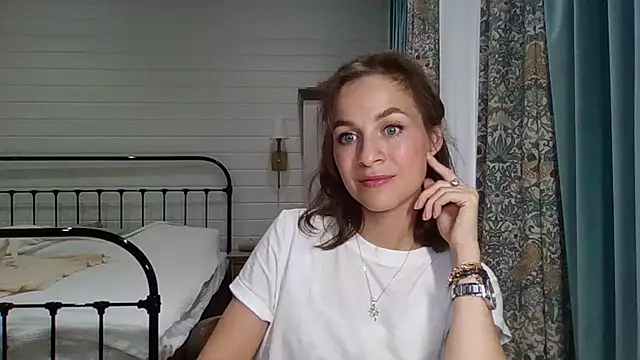 Snapshot of Niravyn_ chatting on September 11, 9:53 am Niravyn  online show from September 11, 9:53 am