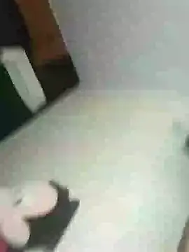 Snapshot of Alexsexygamer chatting on September 10, 6:41 pm Alexsexygamer online show from September 10, 6:41 pm