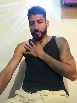 Snapshot of Alexsexygamer chatting on September 15, 1:55 pm Alexsexygamer online show from September 15, 1:55 pm