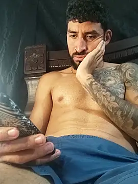 Snapshot of Alexsexygamer chatting on October 17, 1:35 pm Alexsexygamer online show from October 17, 1:35 pm