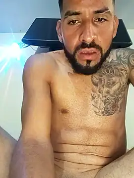 Snapshot of Alexsexygamer chatting on October 20, 5:19 am Alexsexygamer online show from October 20, 5:19 am