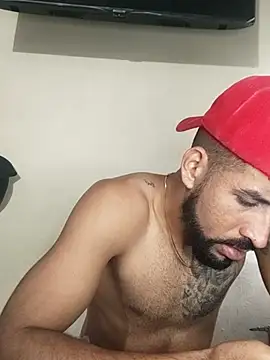 Snapshot of Alexsexygamer chatting on October 24, 6:15 pm Alexsexygamer online show from October 24, 6:15 pm