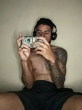 Snapshot of Alexsexygamer chatting on October 26, 7:31 pm Alexsexygamer online show from October 26, 7:31 pm