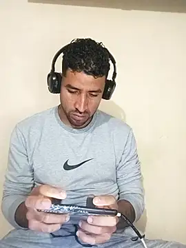 Snapshot of Alexsexygamer chatting on November 5, 1:00 pm Alexsexygamer online show from November 5, 1:00 pm