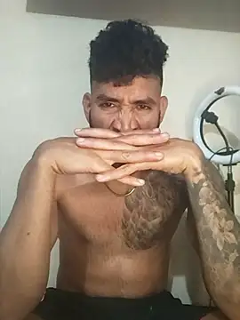 Snapshot of Alexsexygamer chatting on December 2, 1:00 am Alexsexygamer online show from December 2, 1:00 am