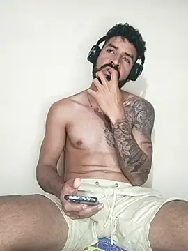 Snapshot of Alexsexygamer chatting on December 13, 9:09 pm Alexsexygamer online show from December 13, 9:09 pm