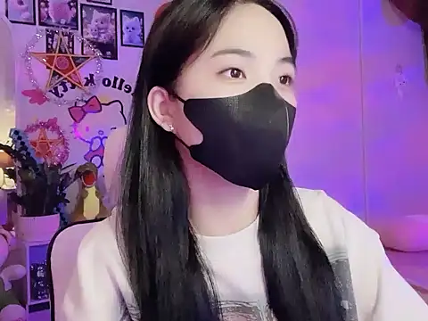 keelinnn19 online show from October 5, 8:18 pm