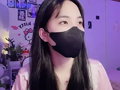 keelinnn19 online show from October 31, 11:33 am