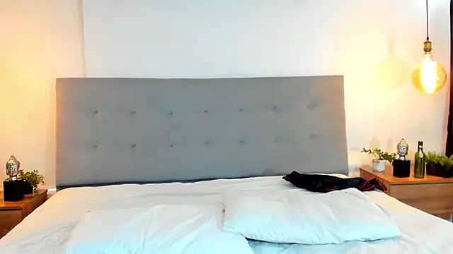 Luna Claire online show from October 25, 3:40 pm