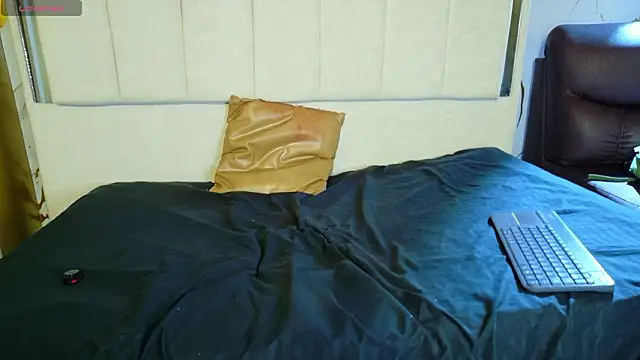 angeles azul online show from March 9, 1:04 pm