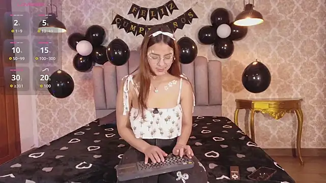 angeles azul online show from April 22, 5:58 pm