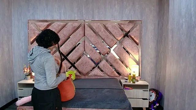 Babyyrasta666 online show from October 18, 4:15 am