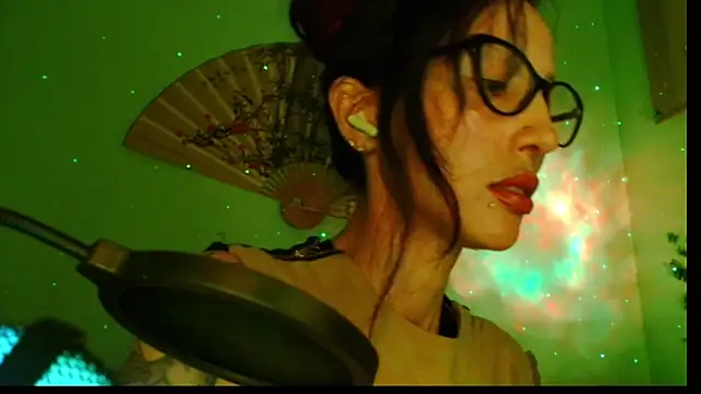 KiotoShine online show from November 8, 7:01 pm