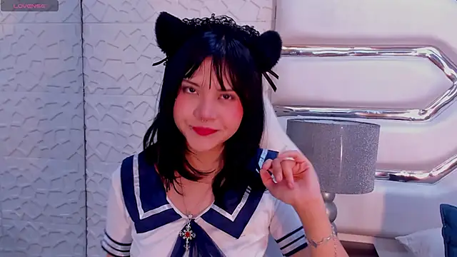 TatiLee online show from November 21, 5:55 pm