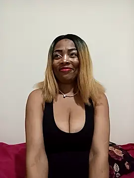 Snapshot of SEXYMOANSXX chatting on October 10, 4:39 pm SEXYMOANSXX online show from October 10, 4:39 pm