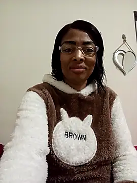 SEXYMOANSXX online show from April 25, 6:49 am