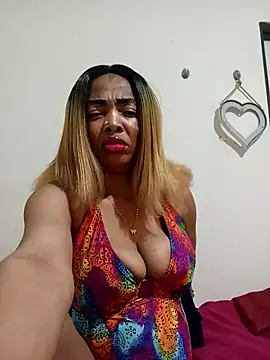 Snapshot of SEXYMOANSXX chatting on June 6, 5:50 pm SEXYMOANSXX online show from June 6, 5:50 pm