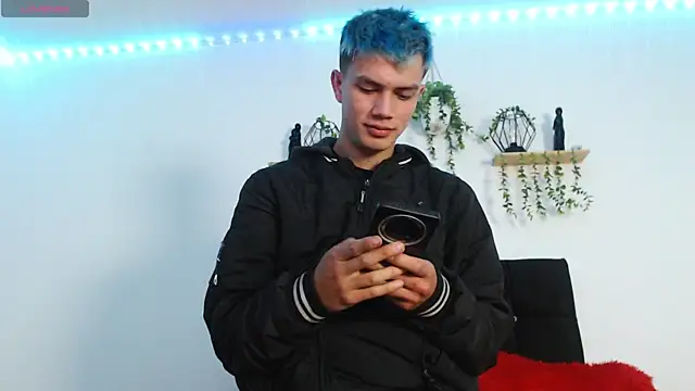 nicktorn online show from July 11, 2:42 pm