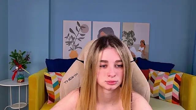 SweetyLicky online show from January 8, 4:09 pm