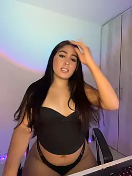 Snapshot of OriannaLuna chatting on October 20, 2:12 am OriannaLuna online show from October 20, 2:12 am