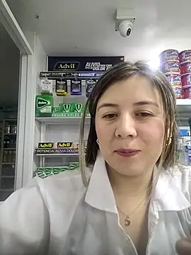 Sophie del Castillo online show from December 16, 1:43 am