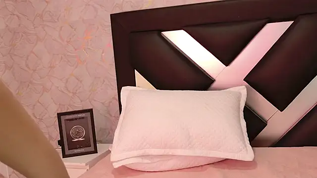 CataRicci online show from April 22, 2:14 am