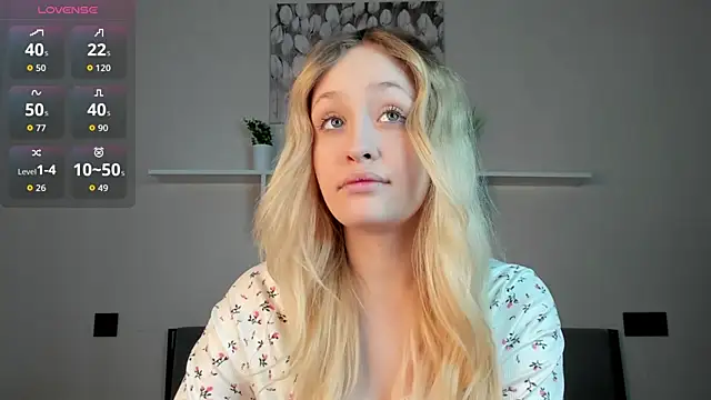 Julliakoill online show from November 12, 7:31 am