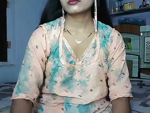 Snapshot of ROSE_GOLDE chatting on June 18, 5:51 am ROSE GOLDE online show from June 18, 5:51 am