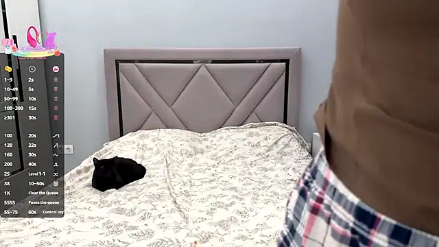 Wow Akemi online show from February 10, 7:23 am