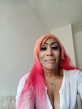 iamlalamilano online show from March 18, 3:59 pm