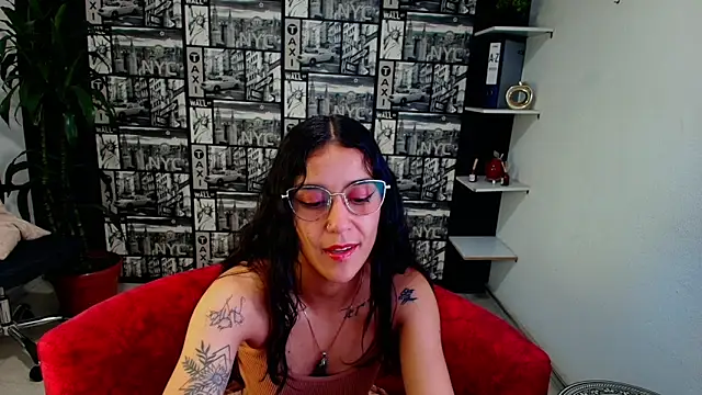 DanielaMonroe online show from April 20, 9:16 pm