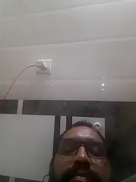 Snapshot of Hot-boy077 chatting on October 2, 10:11 am Hot-boy077 online show from October 2, 10:11 am