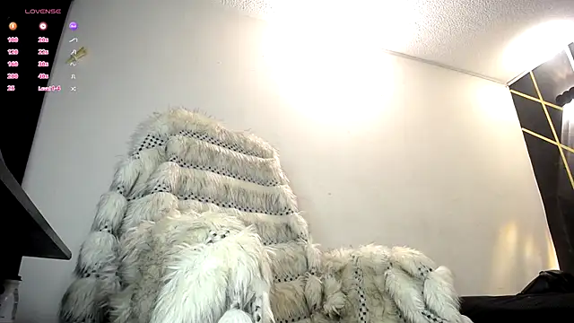 Snapshot of LickMyInk chatting on October 25, 3:47 am LickMyInk online show from October 25, 3:47 am