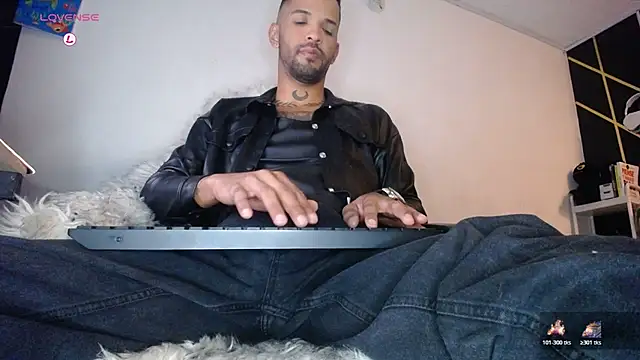 LickMyInk online show from February 7, 2:59 am