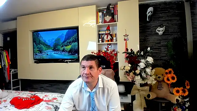 SpartacusDaddy48 online show from May 30, 2:19 am