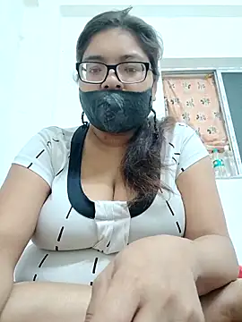 Snapshot of Elie_couple143 chatting on November 17, 6:46 pm Elie couple143 online show from November 17, 6:46 pm